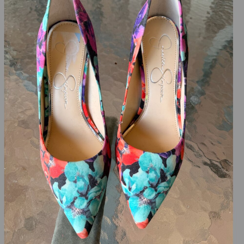 Jessica Simpson Floral Print Pointed Toe Pumps (Size 6.5)